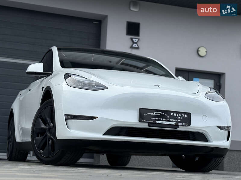 Внедорожник / Кроссовер Tesla Model Y 2024 в Дрогобыче