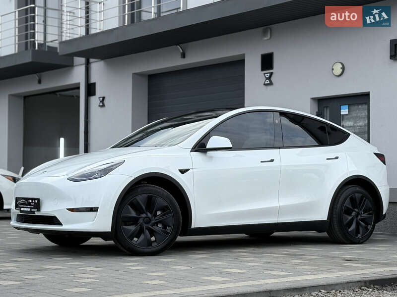 Внедорожник / Кроссовер Tesla Model Y 2024 в Дрогобыче