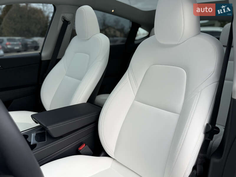 Внедорожник / Кроссовер Tesla Model Y 2024 в Дрогобыче