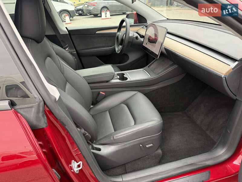 Внедорожник / Кроссовер Tesla Model Y 2024 в Киеве фото 20 Внедорожник / Кроссовер Tesla Model Y 2024 в Киеве