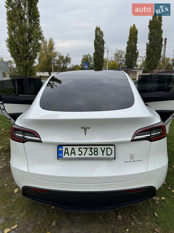 Позашляховик / Кросовер Tesla Model Y 2021 в Кременчуці