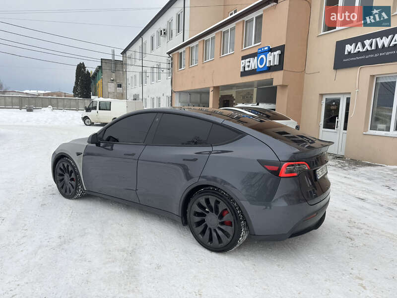 Внедорожник / Кроссовер Tesla Model Y 2020 в Луцке