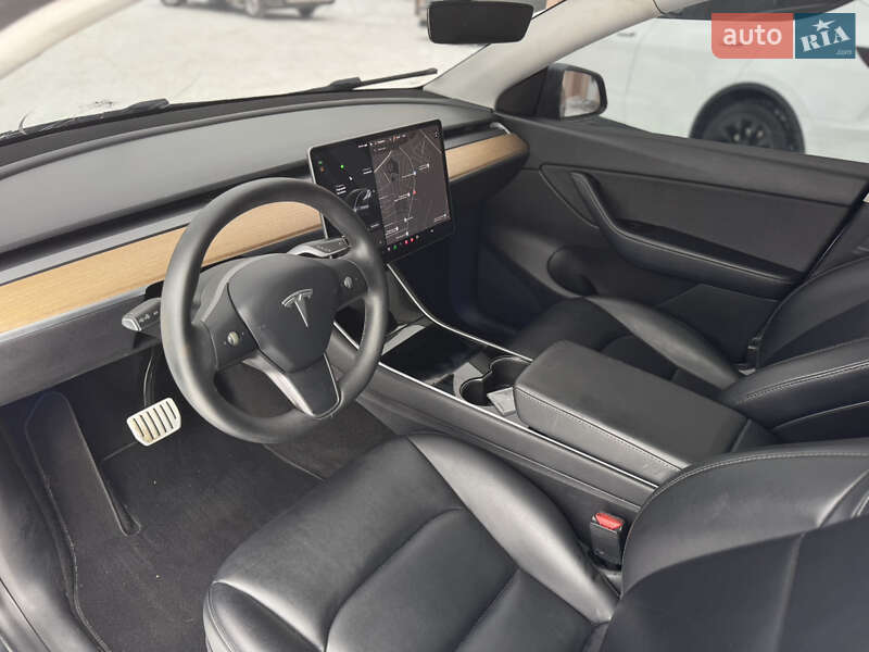 Внедорожник / Кроссовер Tesla Model Y 2020 в Луцке