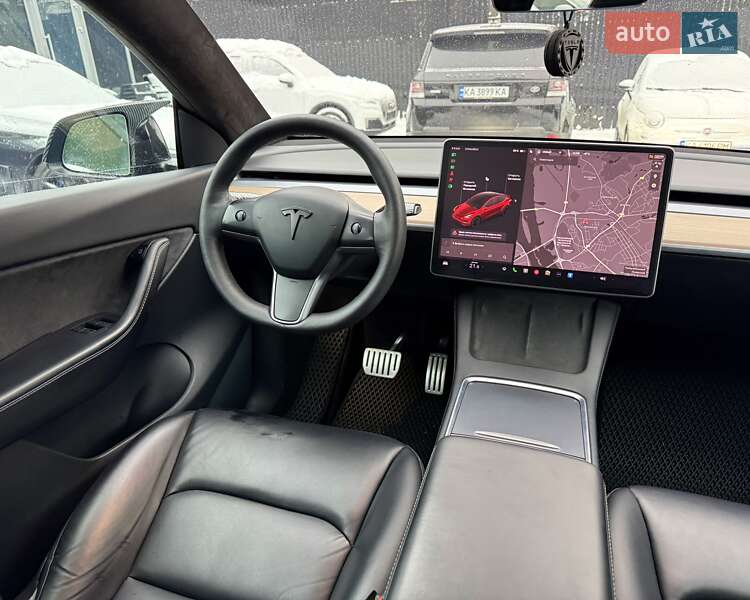 Внедорожник / Кроссовер Tesla Model Y 2021 в Киеве