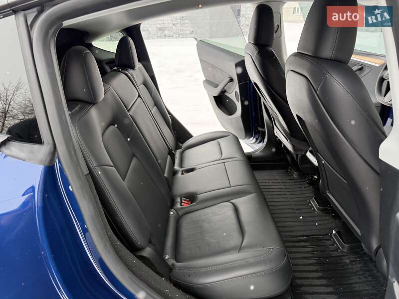 Внедорожник / Кроссовер Tesla Model Y 2023 в Звягеле