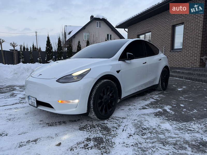 Внедорожник / Кроссовер Tesla Model Y 2021 в Луцке
