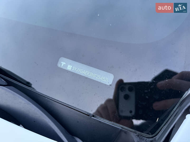 Внедорожник / Кроссовер Tesla Model Y 2021 в Луцке