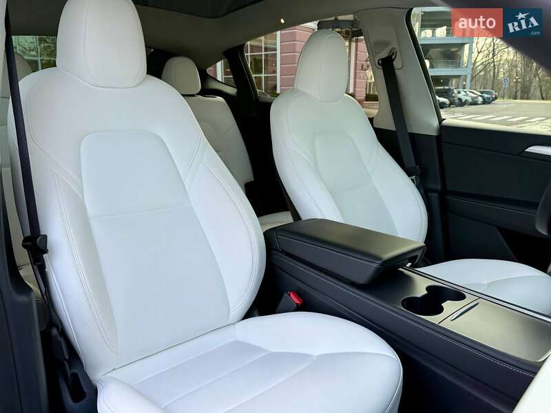 Внедорожник / Кроссовер Tesla Model Y 2023 в Одессе