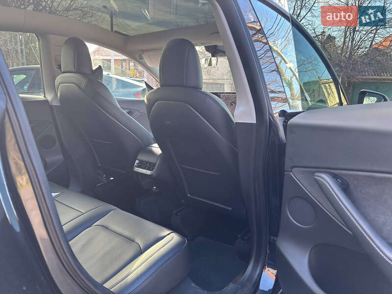 Внедорожник / Кроссовер Tesla Model Y 2022 в Одессе