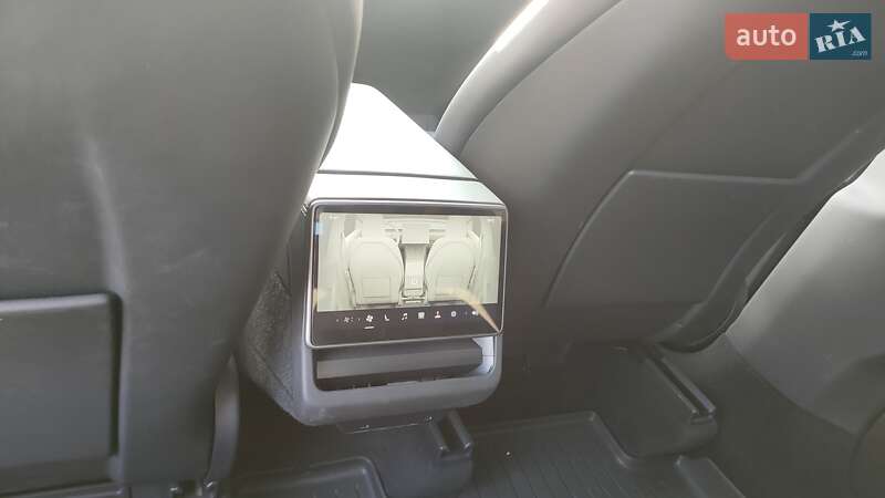 Внедорожник / Кроссовер Tesla Model Y 2025 в Коростышеве