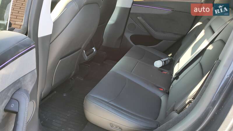 Внедорожник / Кроссовер Tesla Model Y 2025 в Коростышеве