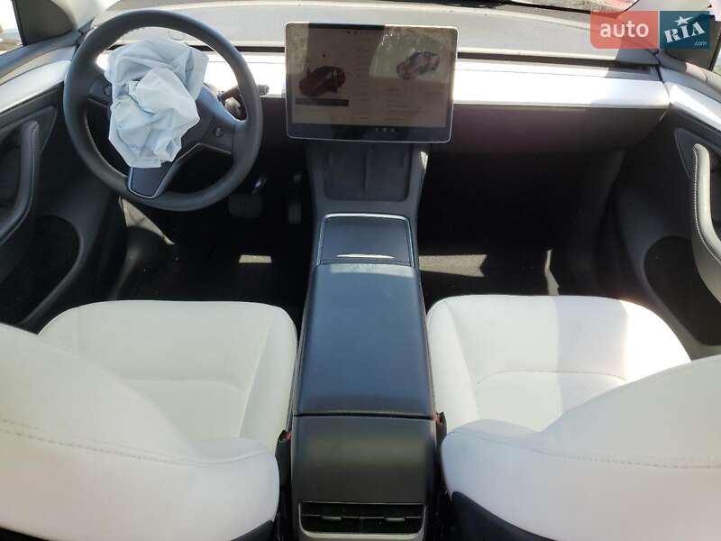 Внедорожник / Кроссовер Tesla Model Y 2023 в Львове