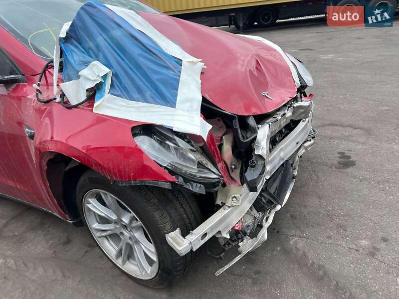 Внедорожник / Кроссовер Tesla Model Y 2023 в Львове