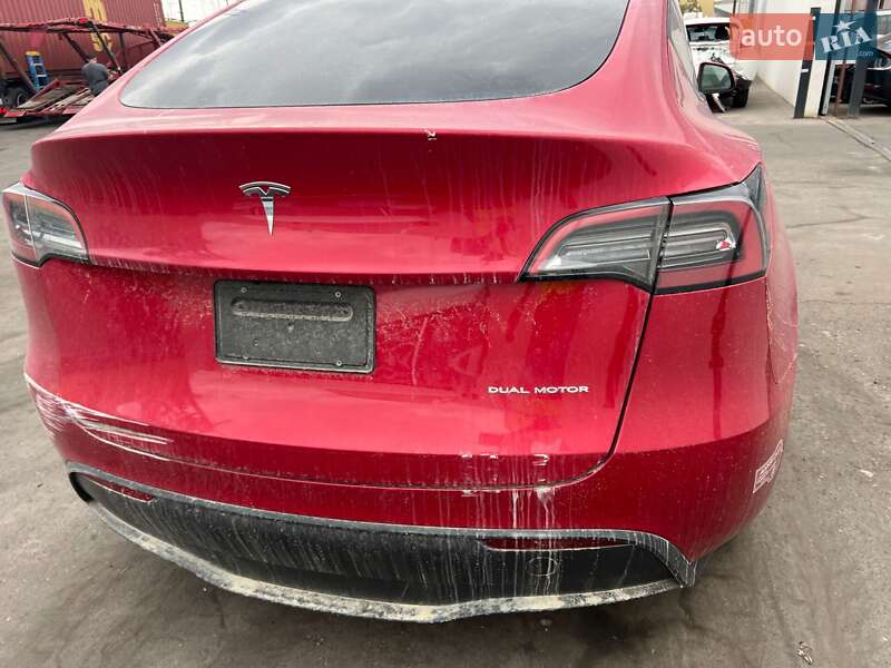 Внедорожник / Кроссовер Tesla Model Y 2023 в Львове