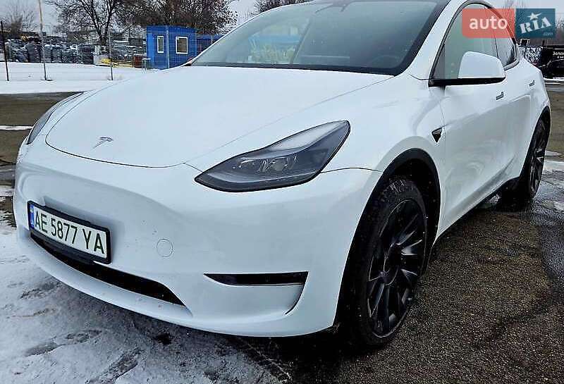 Внедорожник / Кроссовер Tesla Model Y 2023 в Львове