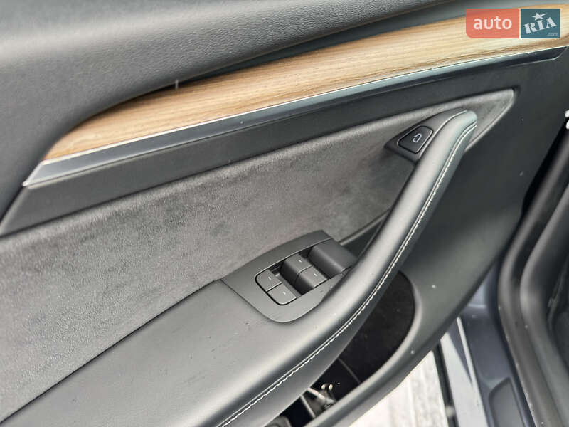 Внедорожник / Кроссовер Tesla Model Y 2022 в Виннице