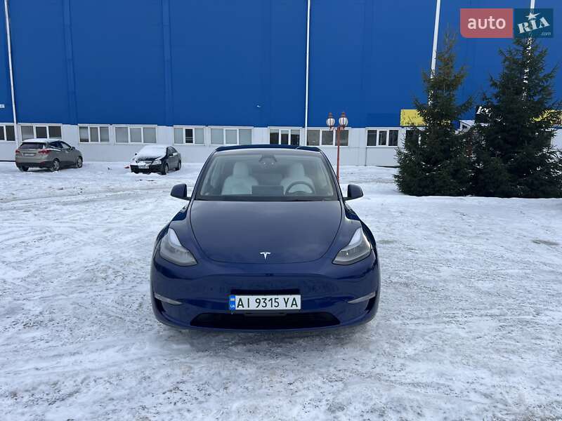 Внедорожник / Кроссовер Tesla Model Y 2025 в Богуславе