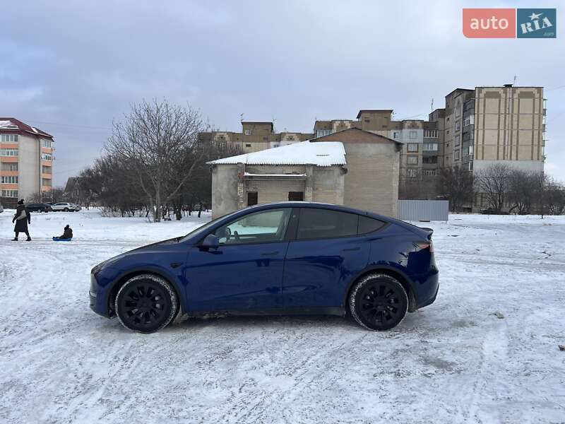 Внедорожник / Кроссовер Tesla Model Y 2025 в Богуславе