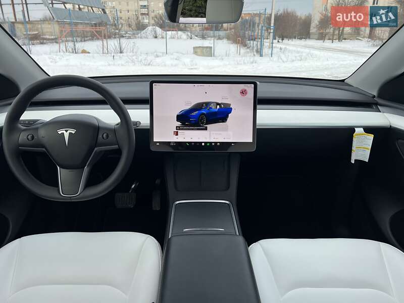 Внедорожник / Кроссовер Tesla Model Y 2025 в Богуславе