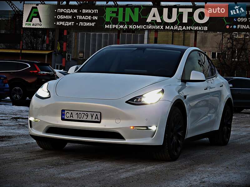 Tesla Model Y 2021