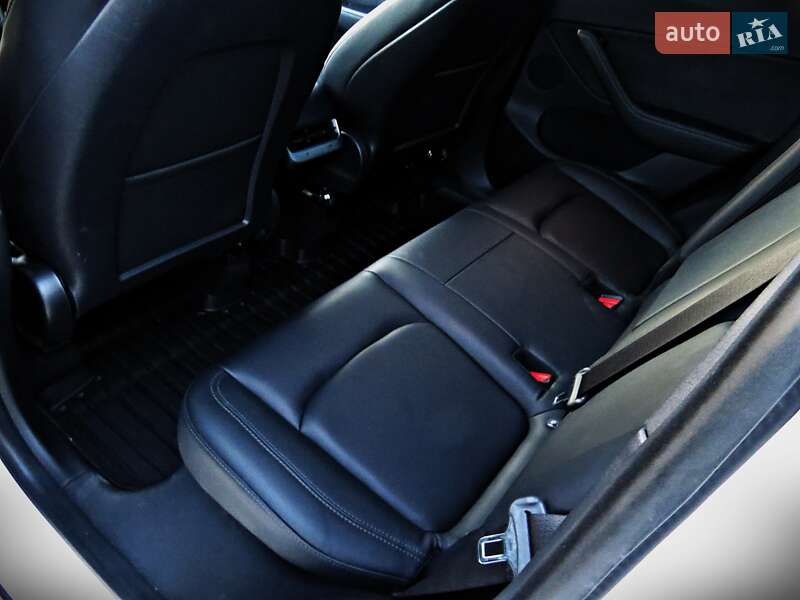 Внедорожник / Кроссовер Tesla Model Y 2021 в Черкассах