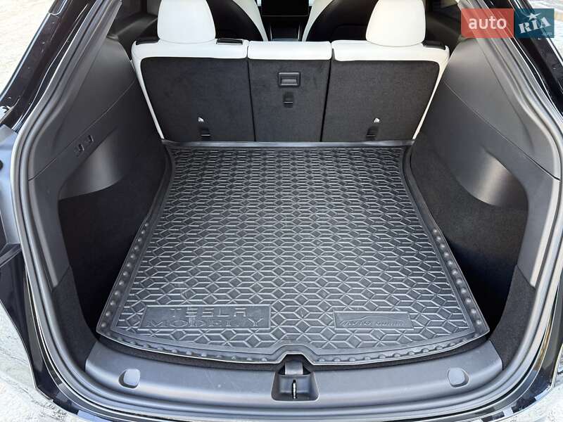 Внедорожник / Кроссовер Tesla Model Y 2021 в Одессе фото 17 Внедорожник / Кроссовер Tesla Model Y 2021 в Одессе