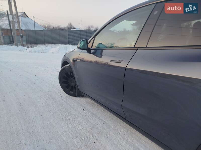 Позашляховик / Кросовер Tesla Model Y 2022 в Харкові фото 17 Позашляховик / Кросовер Tesla Model Y 2022 в Харкові
