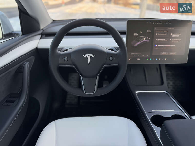Позашляховик / Кросовер Tesla Model Y 2023 в Харкові