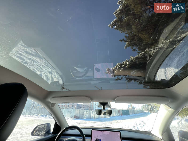 Позашляховик / Кросовер Tesla Model Y 2021 в Обухові