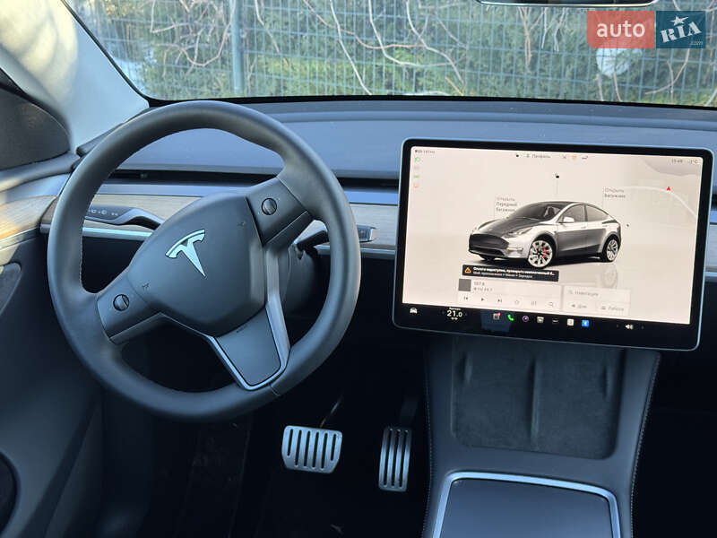 Внедорожник / Кроссовер Tesla Model Y 2023 в Стрые