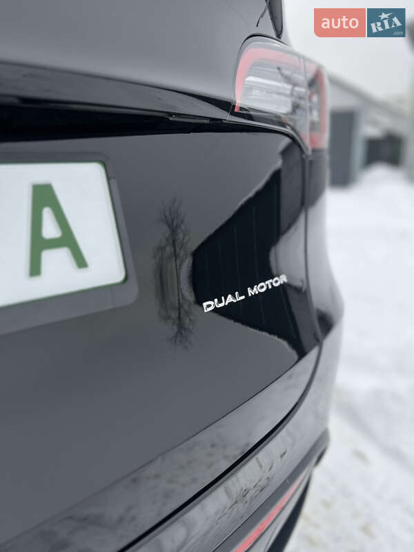 Внедорожник / Кроссовер Tesla Model Y 2021 в Ивано-Франковске