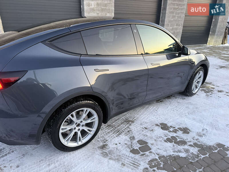 Внедорожник / Кроссовер Tesla Model Y 2022 в Львове