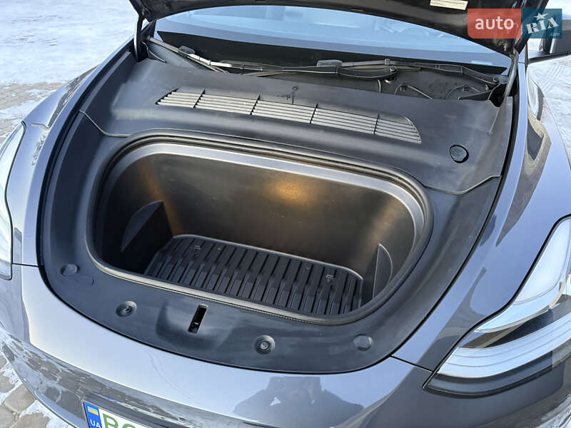 Внедорожник / Кроссовер Tesla Model Y 2022 в Львове