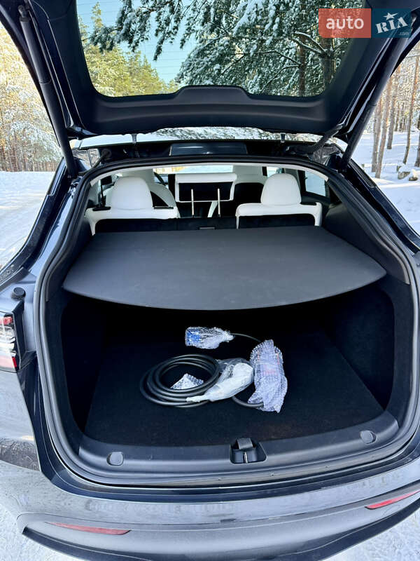 Внедорожник / Кроссовер Tesla Model Y 2024 в Броварах