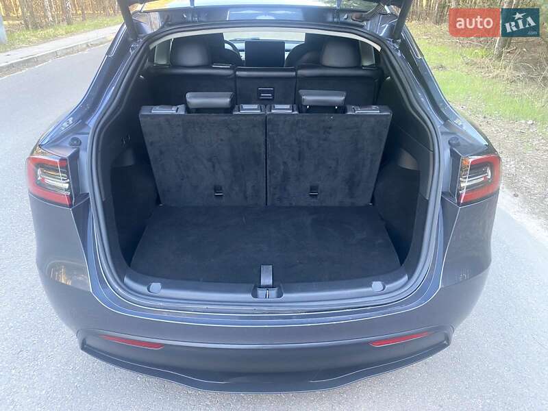 Позашляховик / Кросовер Tesla Model Y 2023 в Києві фото 6 Позашляховик / Кросовер Tesla Model Y 2023 в Києві