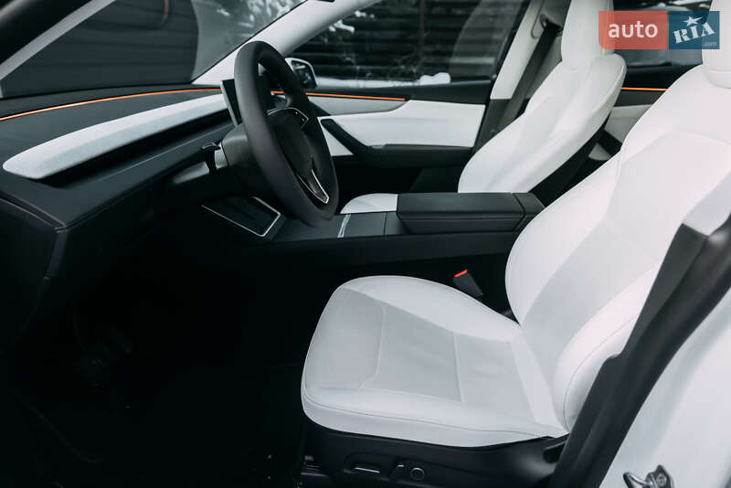 Внедорожник / Кроссовер Tesla Model Y 2025 в Киеве фото 27 Внедорожник / Кроссовер Tesla Model Y 2025 в Киеве