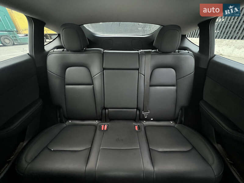 Позашляховик / Кросовер Tesla Model Y 2023 в Луцьку