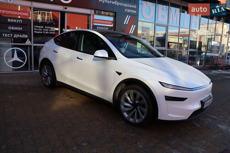 Внедорожник / Кроссовер Tesla Model Y 2025 в Львове фото 6 Внедорожник / Кроссовер Tesla Model Y 2025 в Львове
