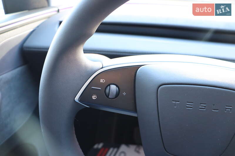 Внедорожник / Кроссовер Tesla Model Y 2025 в Львове фото 14 Внедорожник / Кроссовер Tesla Model Y 2025 в Львове