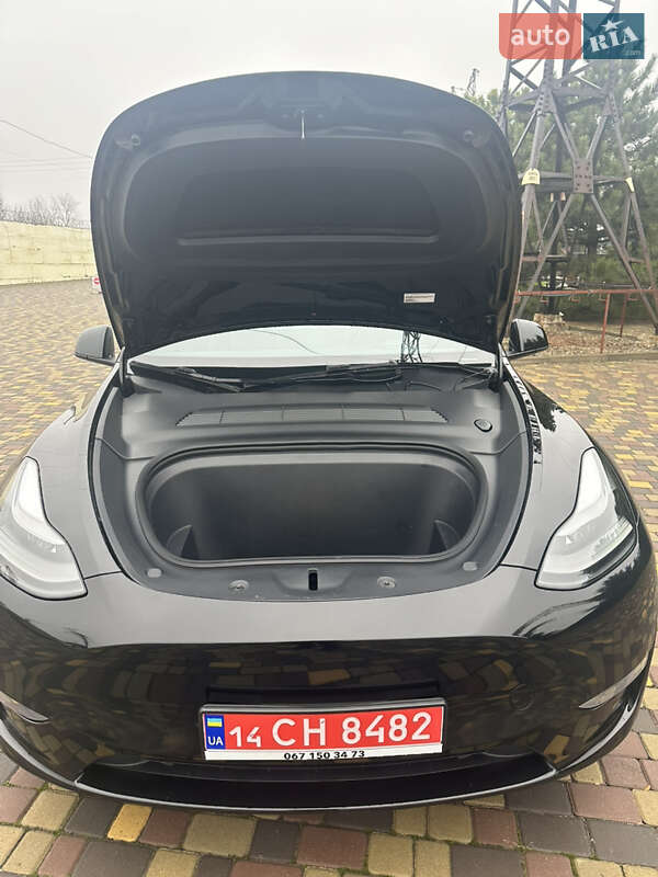 Позашляховик / Кросовер Tesla Model Y 2024 в Дніпрі