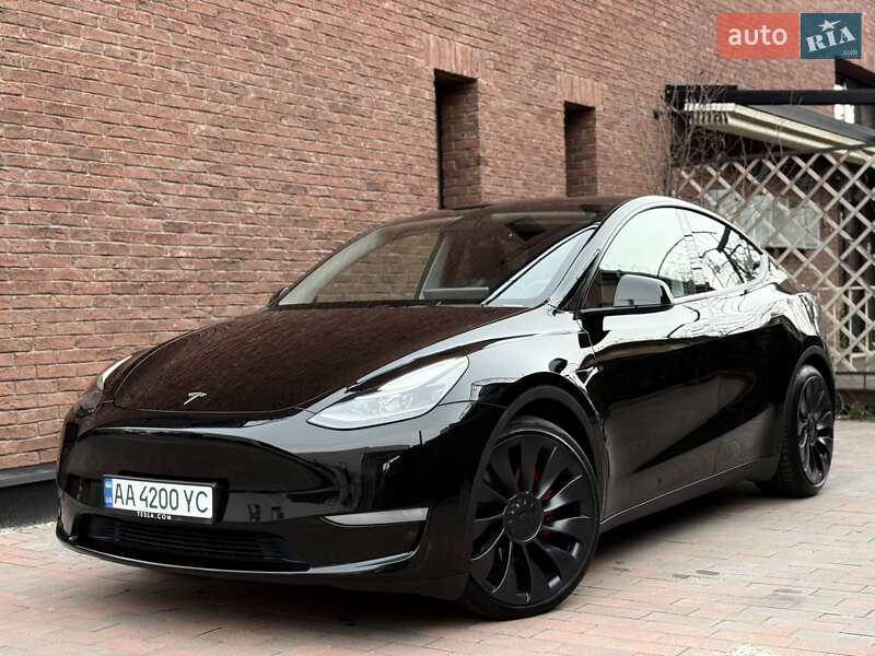 Позашляховик / Кросовер Tesla Model Y 2023 в Києві фото 7 Позашляховик / Кросовер Tesla Model Y 2023 в Києві