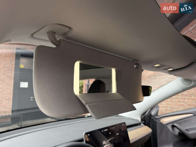 Позашляховик / Кросовер Tesla Model Y 2023 в Києві фото 63 Позашляховик / Кросовер Tesla Model Y 2023 в Києві