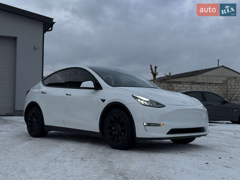 Внедорожник / Кроссовер Tesla Model Y 2022 в Киеве