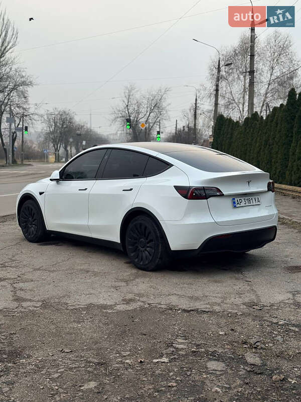 Внедорожник / Кроссовер Tesla Model Y 2024 в Запорожье