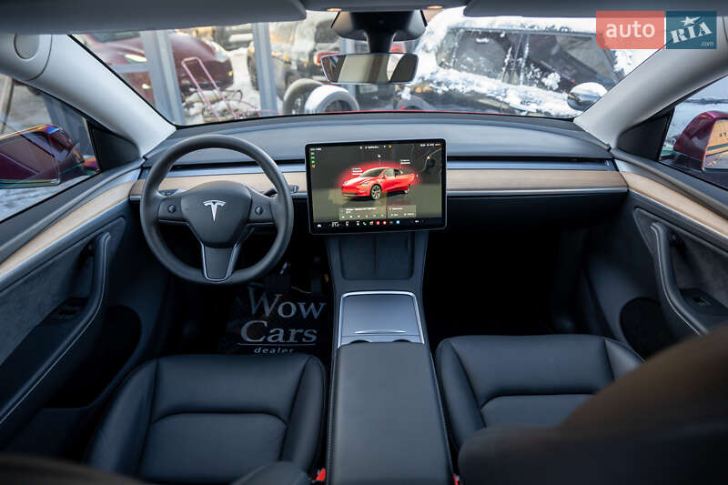 Внедорожник / Кроссовер Tesla Model Y 2024 в Киеве