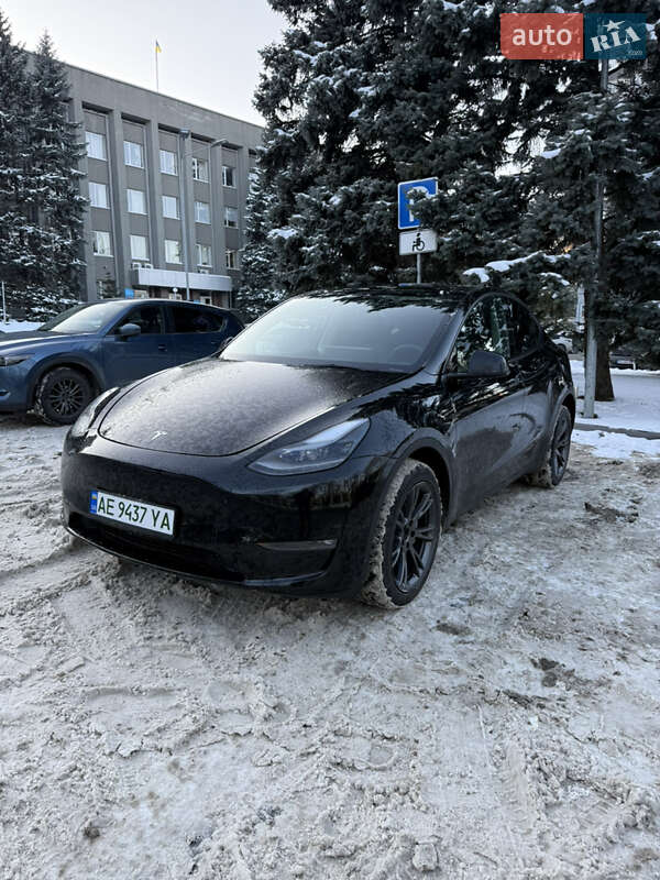 Позашляховик / Кросовер Tesla Model Y 2024 в Дніпрі фото Позашляховик / Кросовер Tesla Model Y 2024 в Дніпрі