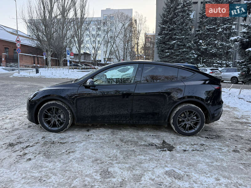 Позашляховик / Кросовер Tesla Model Y 2024 в Дніпрі фото 8 Позашляховик / Кросовер Tesla Model Y 2024 в Дніпрі