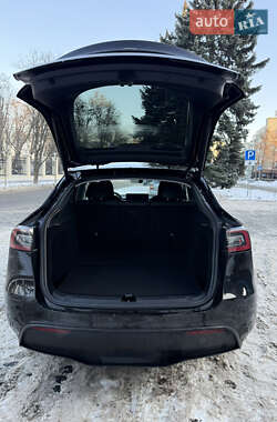 Внедорожник / Кроссовер Tesla Model Y 2024 в Днепре