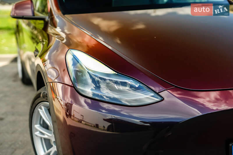 Внедорожник / Кроссовер Tesla Model Y 2024 в Львове