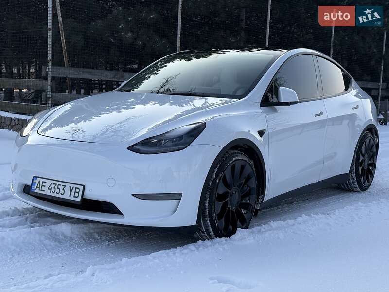 Tesla Model Y 2021